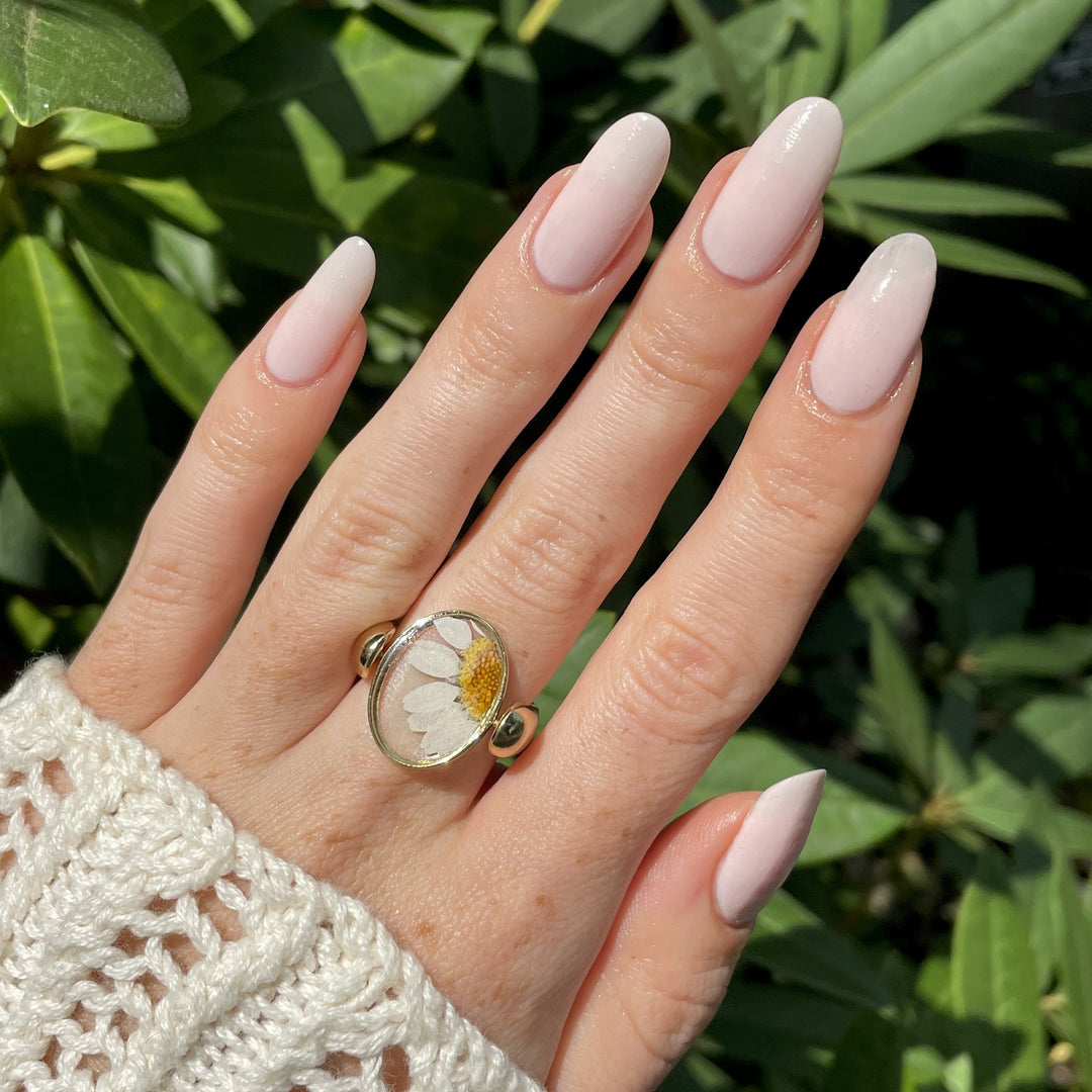 Daisy Oval Vessel Element – FoundKept Collab