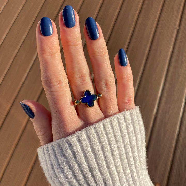 Simulated Sapphire Quatrefoil Element