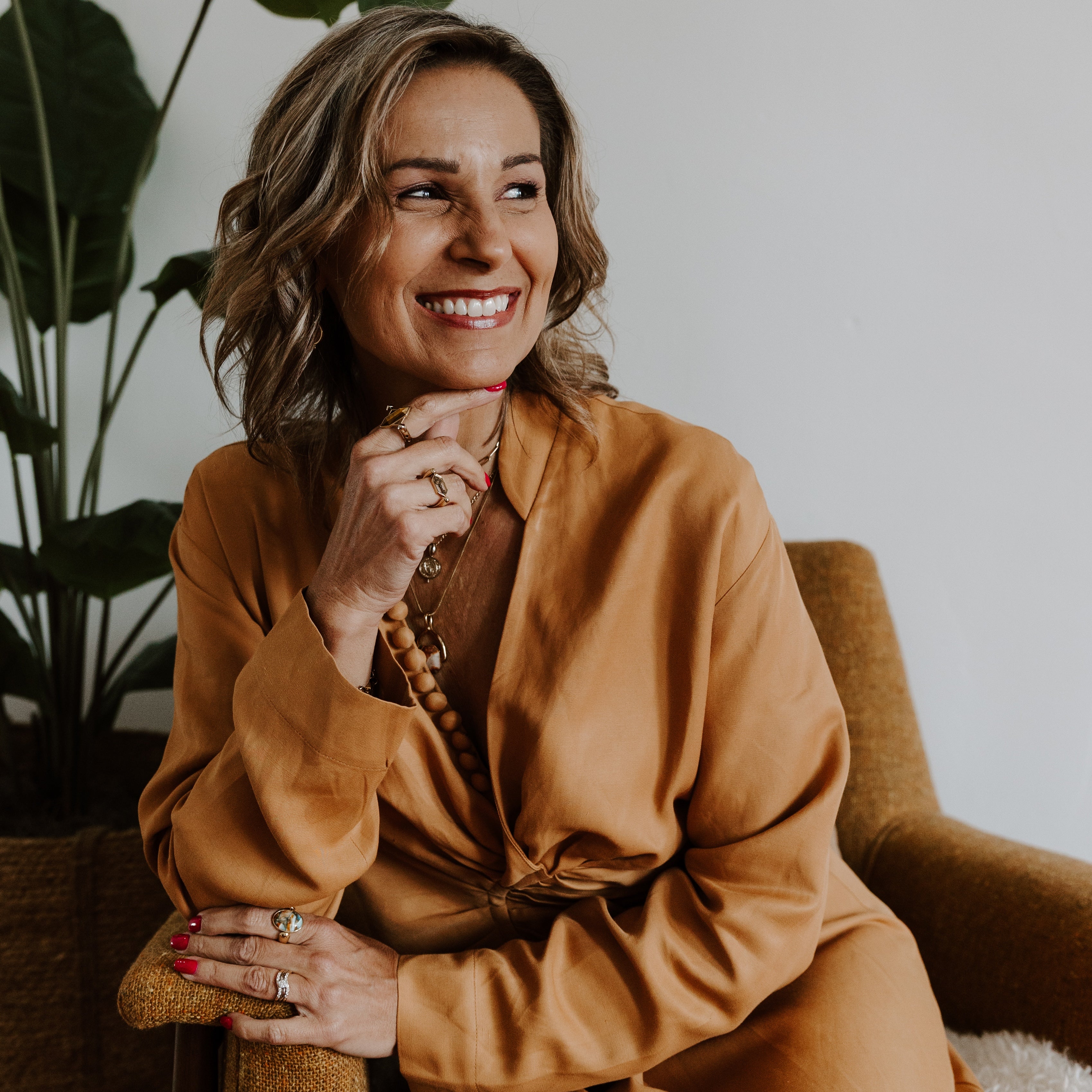 Photograph of person wearing fidget jewelry for confidence