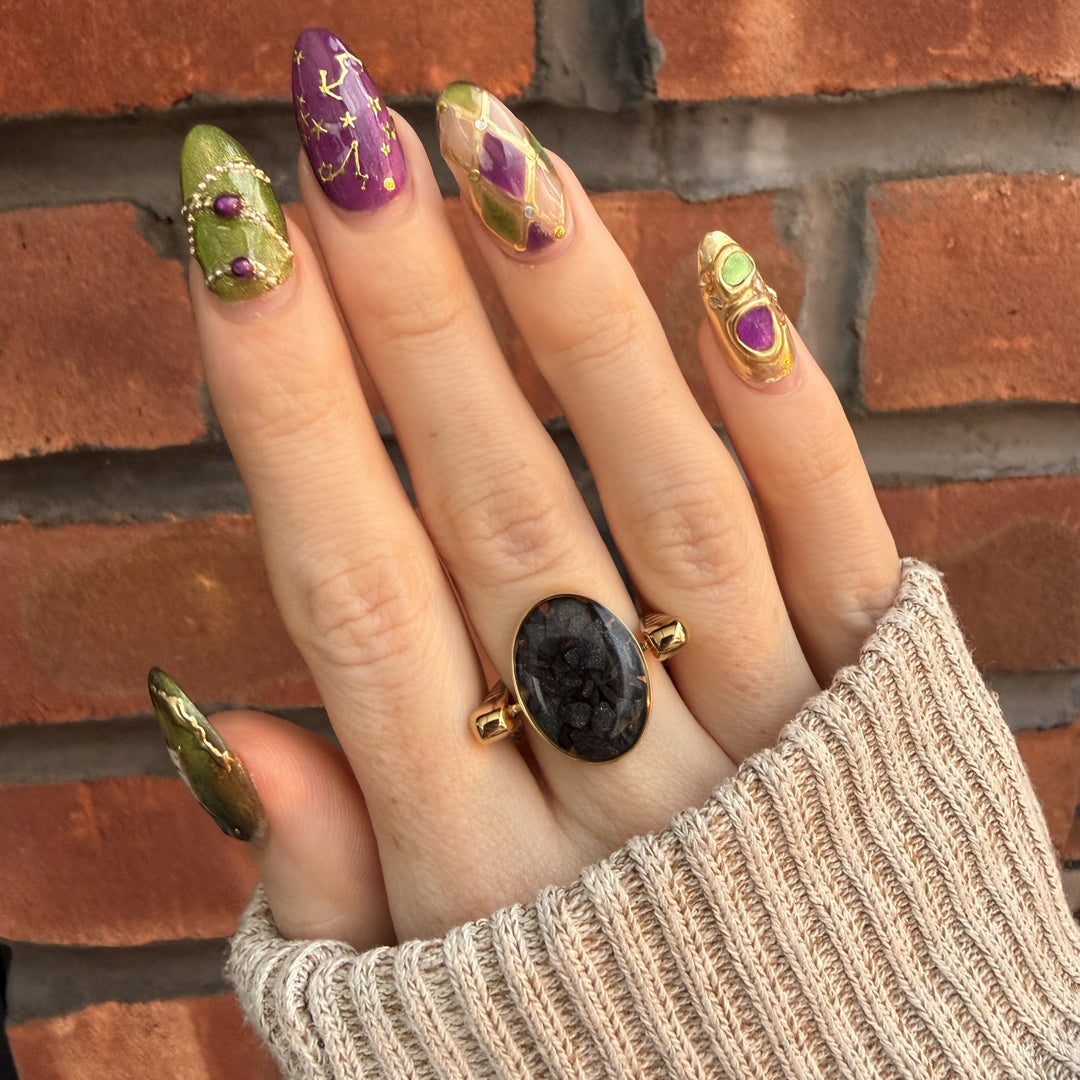 Hematite Oval Crystal Confetti Encapture™ Element