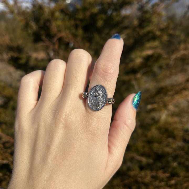 Goddess of the Moon Element