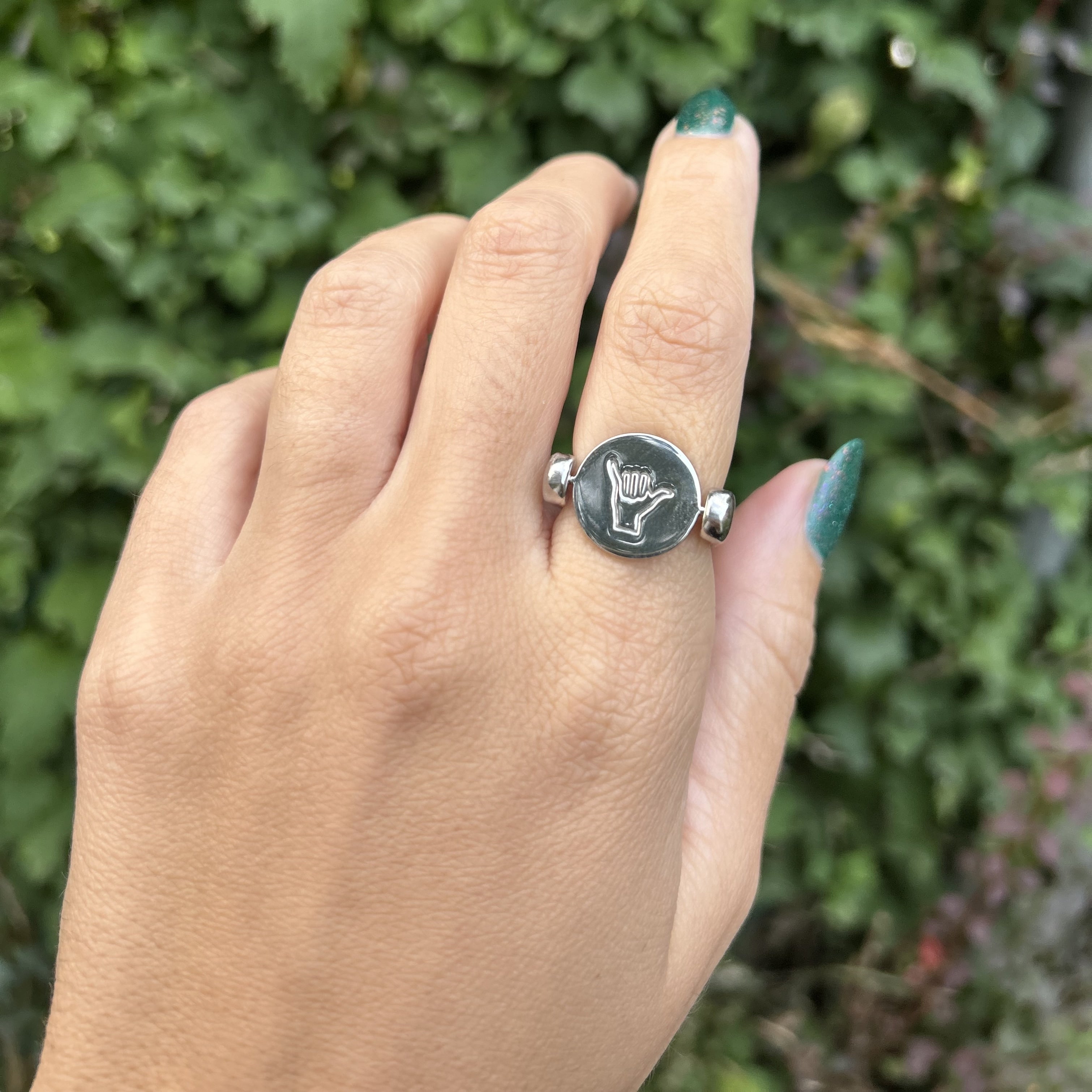 ILY Sign Language Symbol Element (spin to combine) – CONQUERing