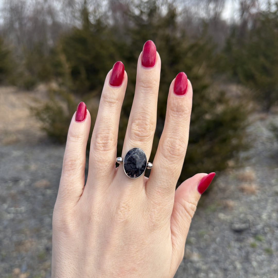 Hematite Oval Crystal Confetti Encapture™ Element