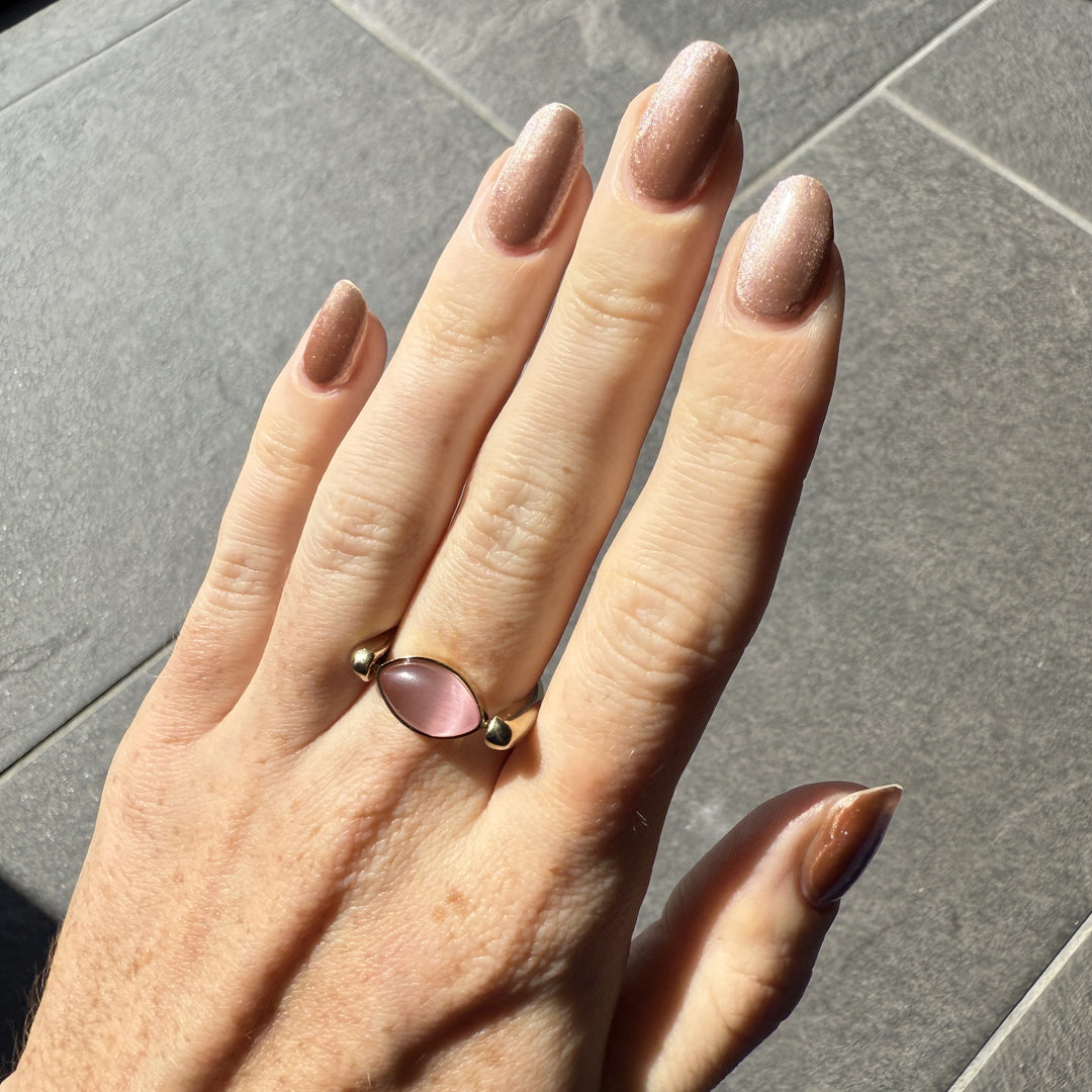 Cat's Eye Element