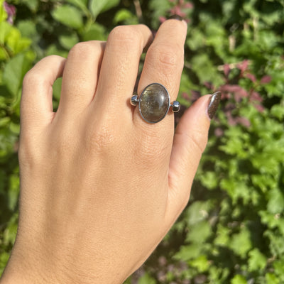 Luxe Labradorite Oval Crystal Element