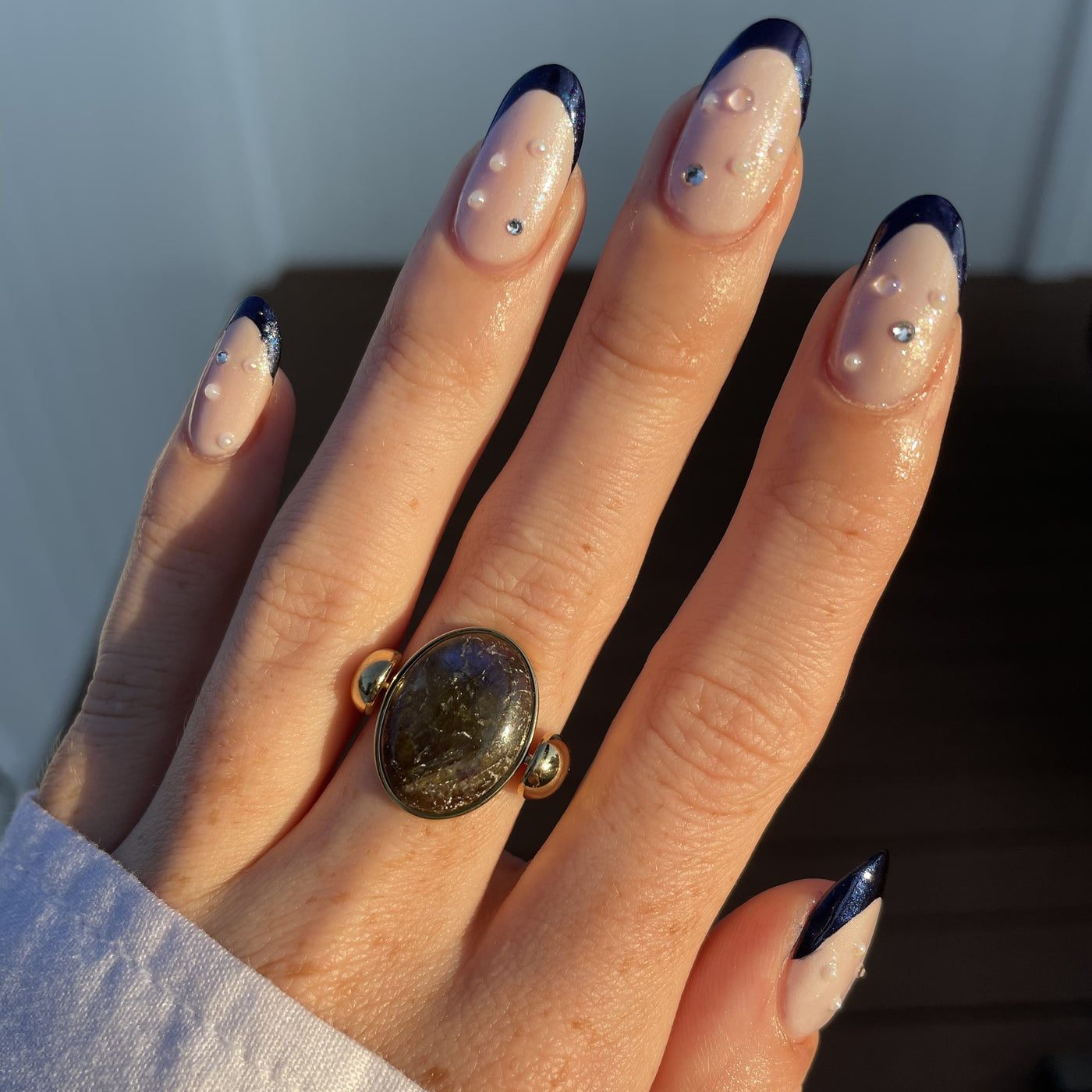 Luxe Labradorite Oval Crystal Element