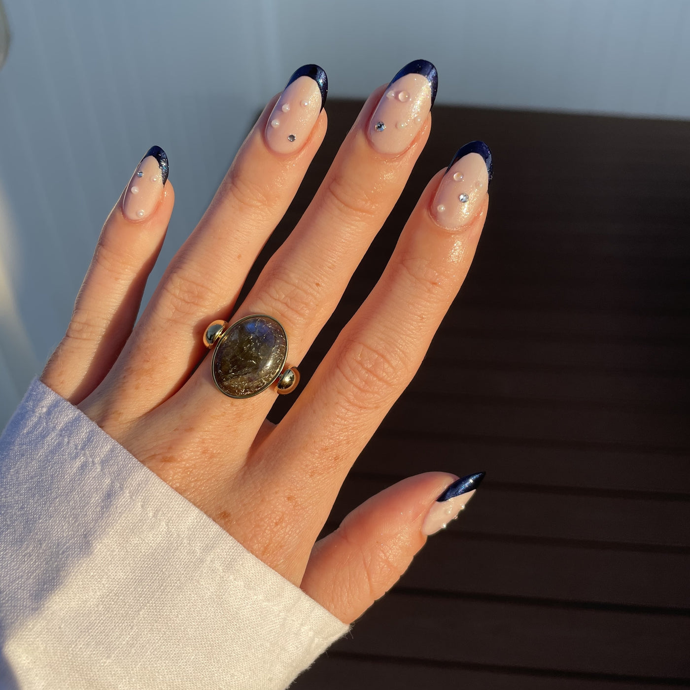 Luxe Labradorite Oval Crystal Element