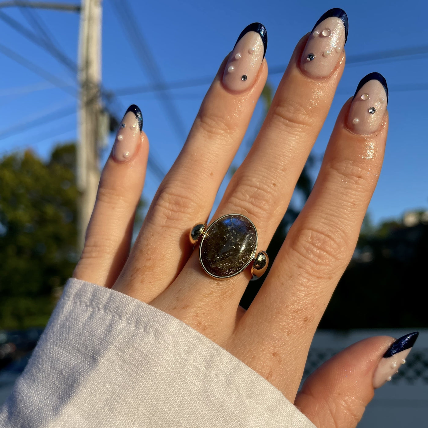 Luxe Labradorite Oval Crystal Element