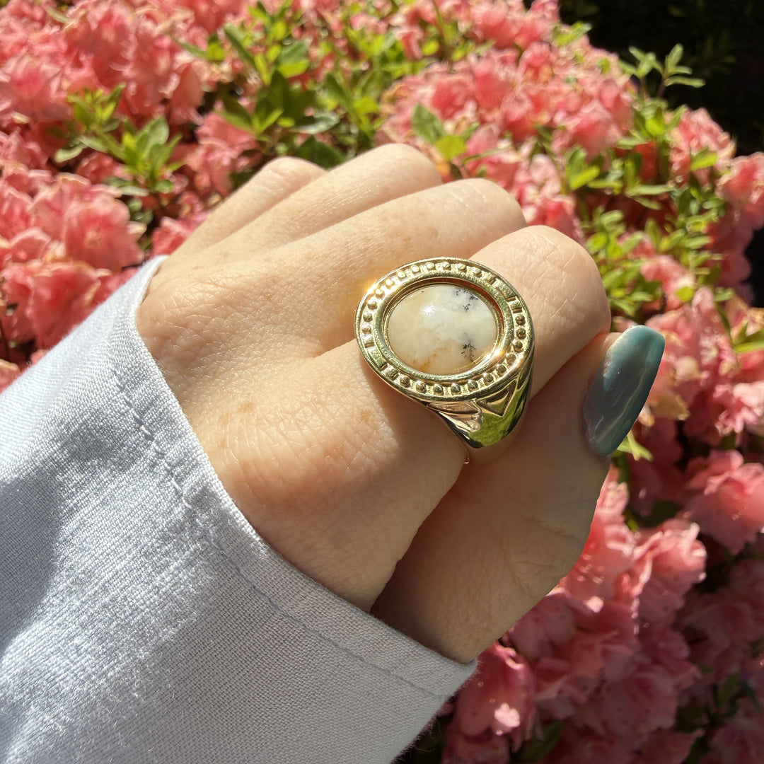 Round Crystal Signet Ring – Studio Line
