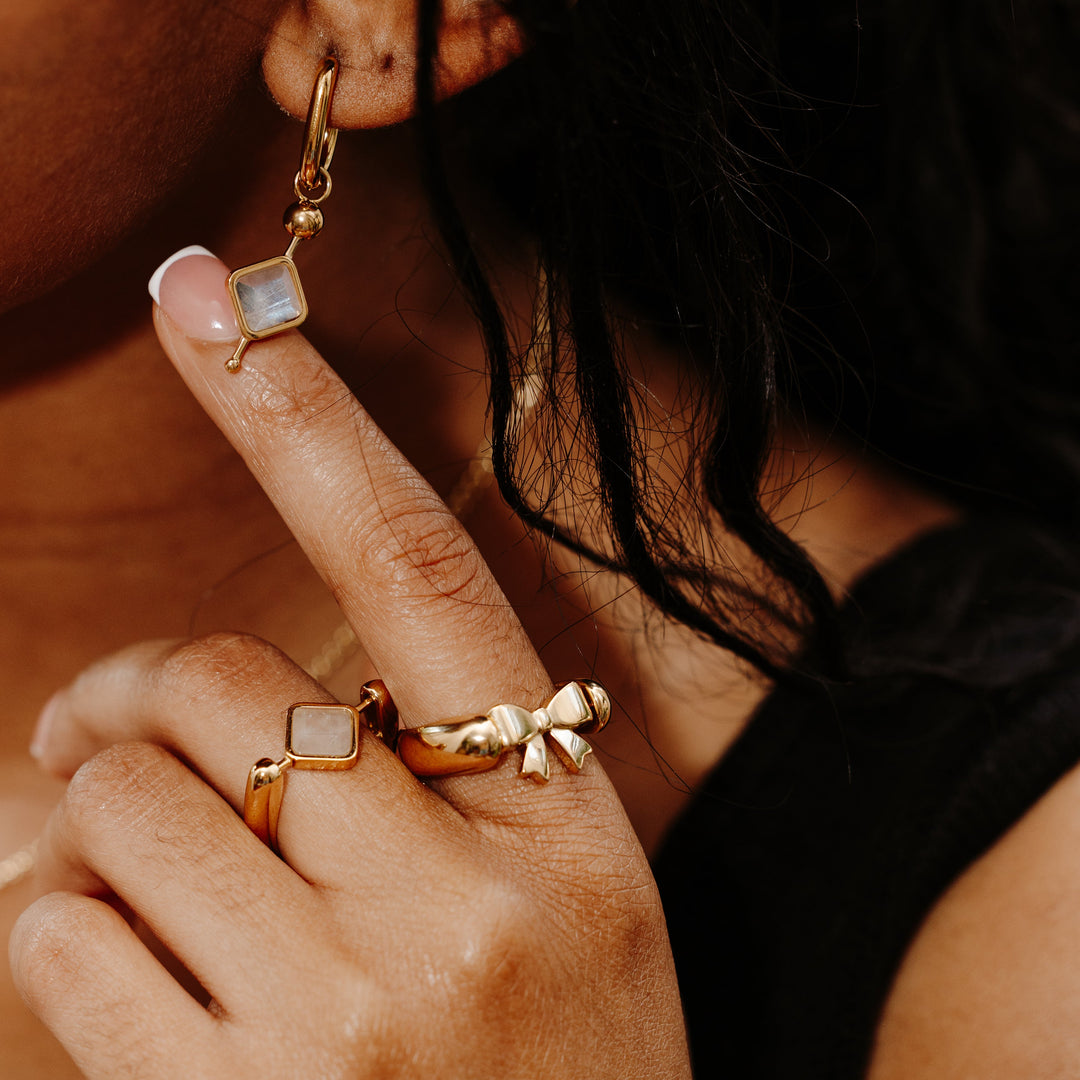 Moonstone Crystal CrossBar™ Element