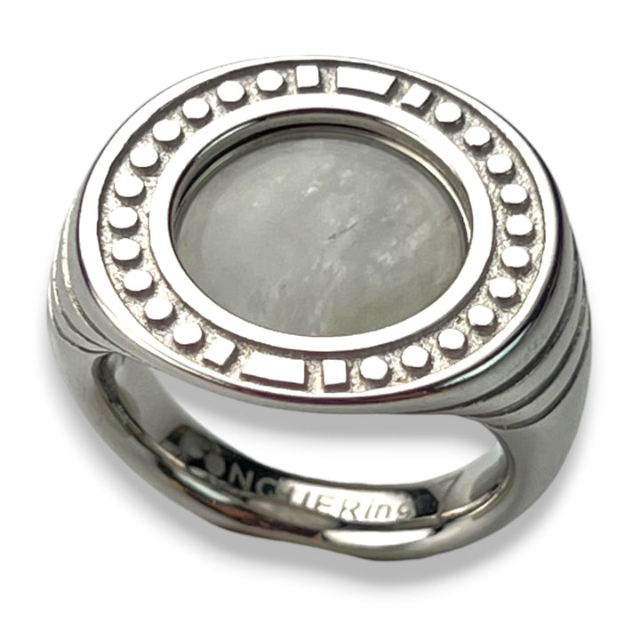 Round Crystal Signet Ring – Studio Line