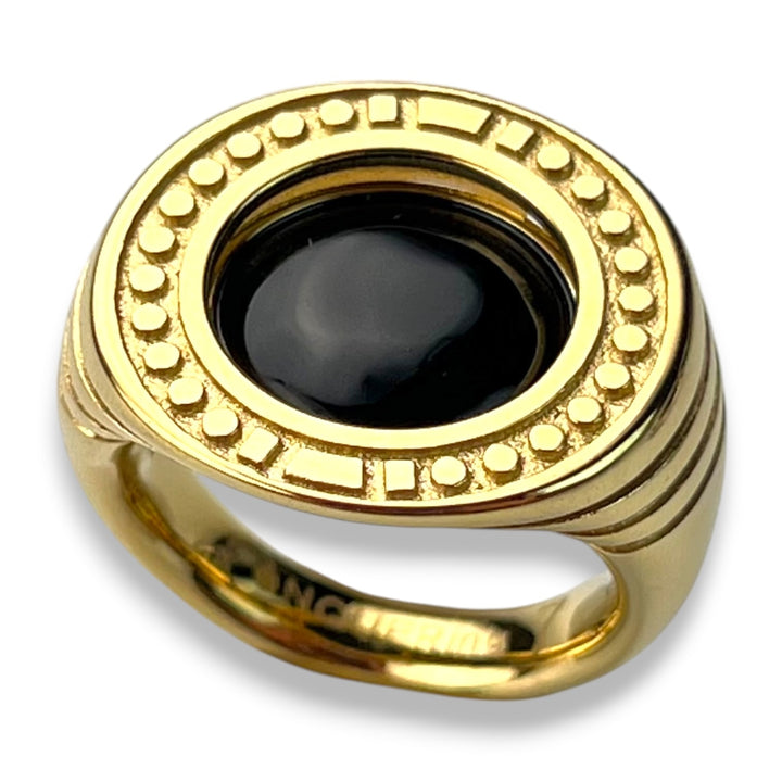 Round Crystal Signet Ring – Studio Line